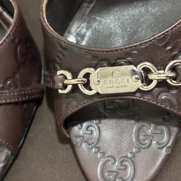 Gucci Brown Leather Heels with Decorative Chain - Picture 7 of 9